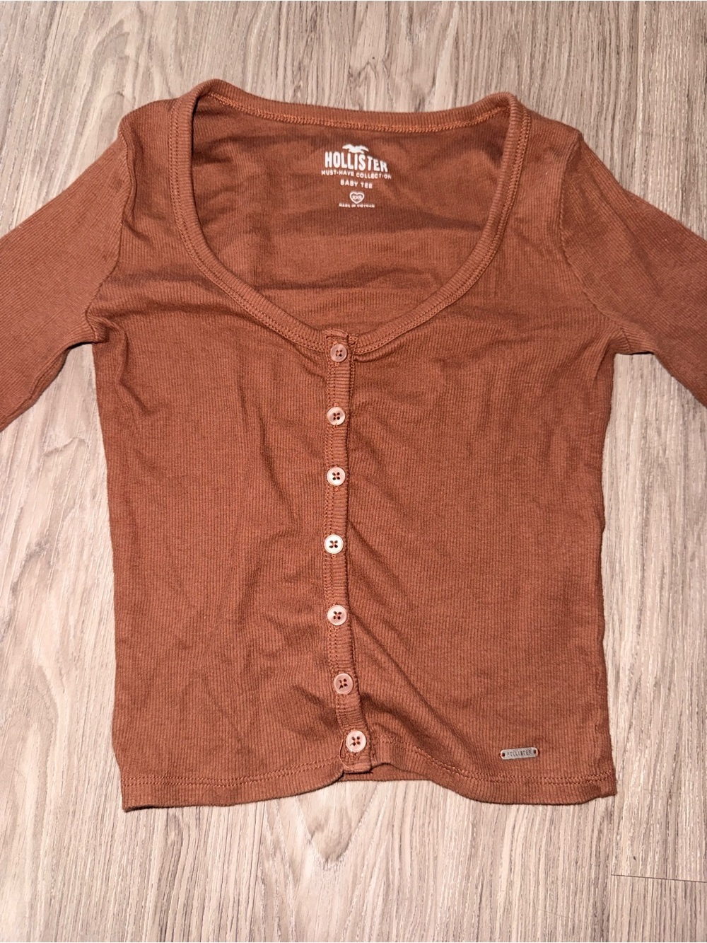 Hollister Women's Rust Brown Button-Front Ribbed Top